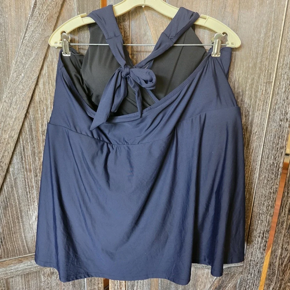 J. Crew Swimsuit Women's Size 22 Navy Blue Tankini Top Only Halter Cross Over